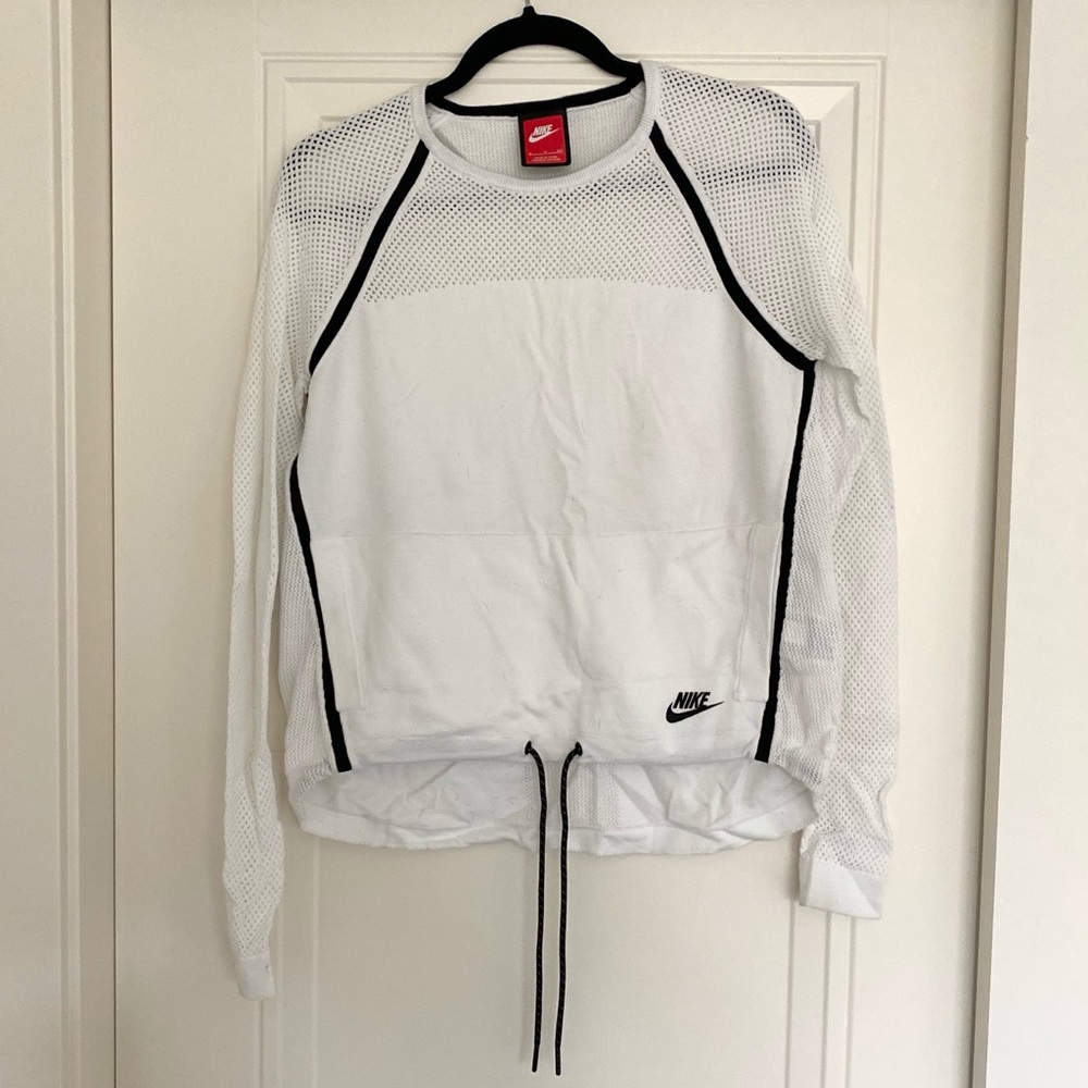 Nike Sportswear Tech Knit top